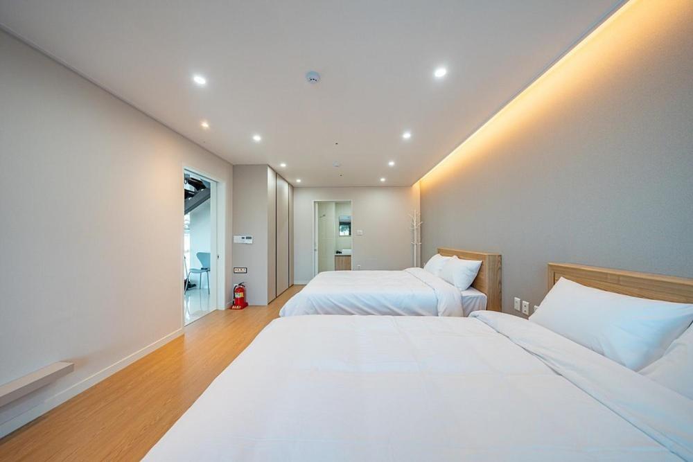 ホテル Jecheon The Shine Cheongpung 部屋 写真
