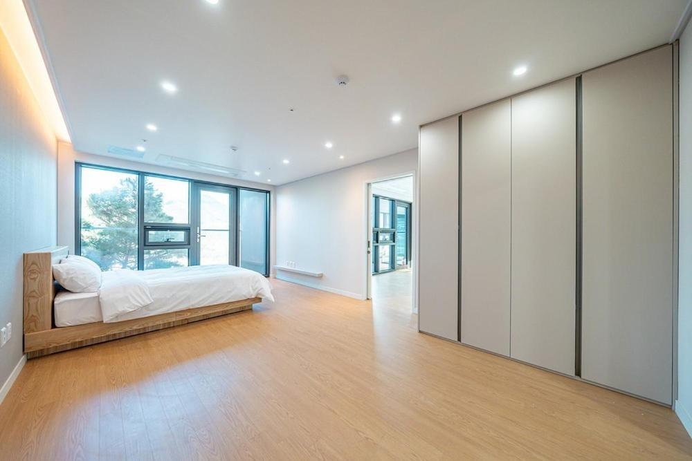 ホテル Jecheon The Shine Cheongpung 部屋 写真