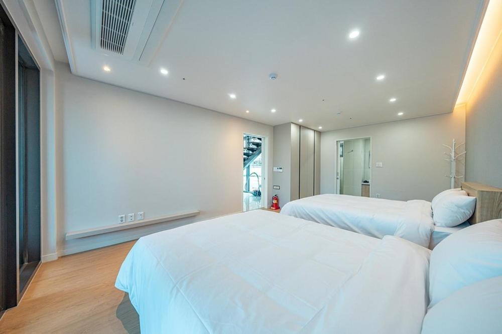 ホテル Jecheon The Shine Cheongpung 部屋 写真