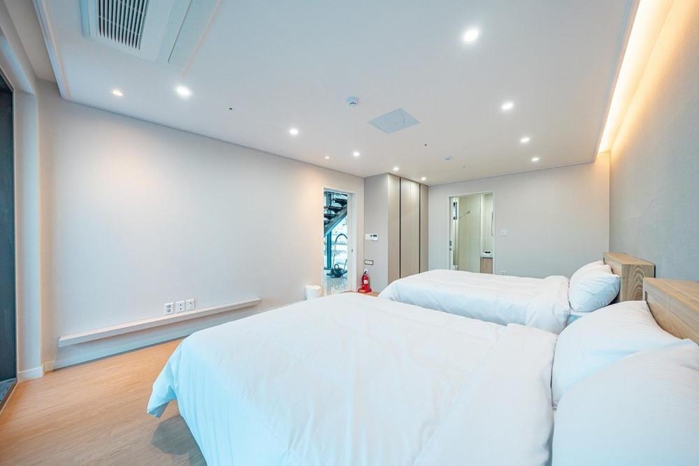 ホテル Jecheon The Shine Cheongpung 部屋 写真